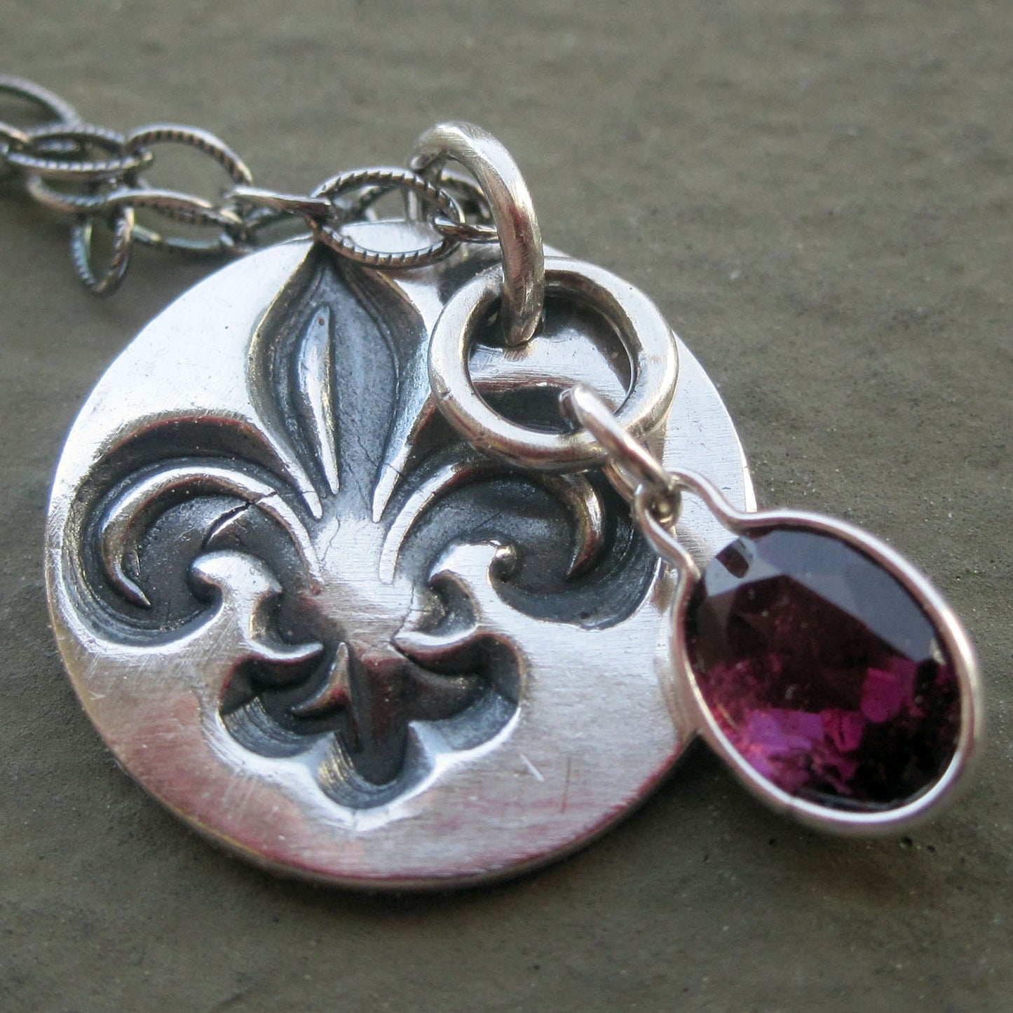 Fleur de Lis Garnet